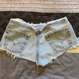 Levi daisy duke shorts
